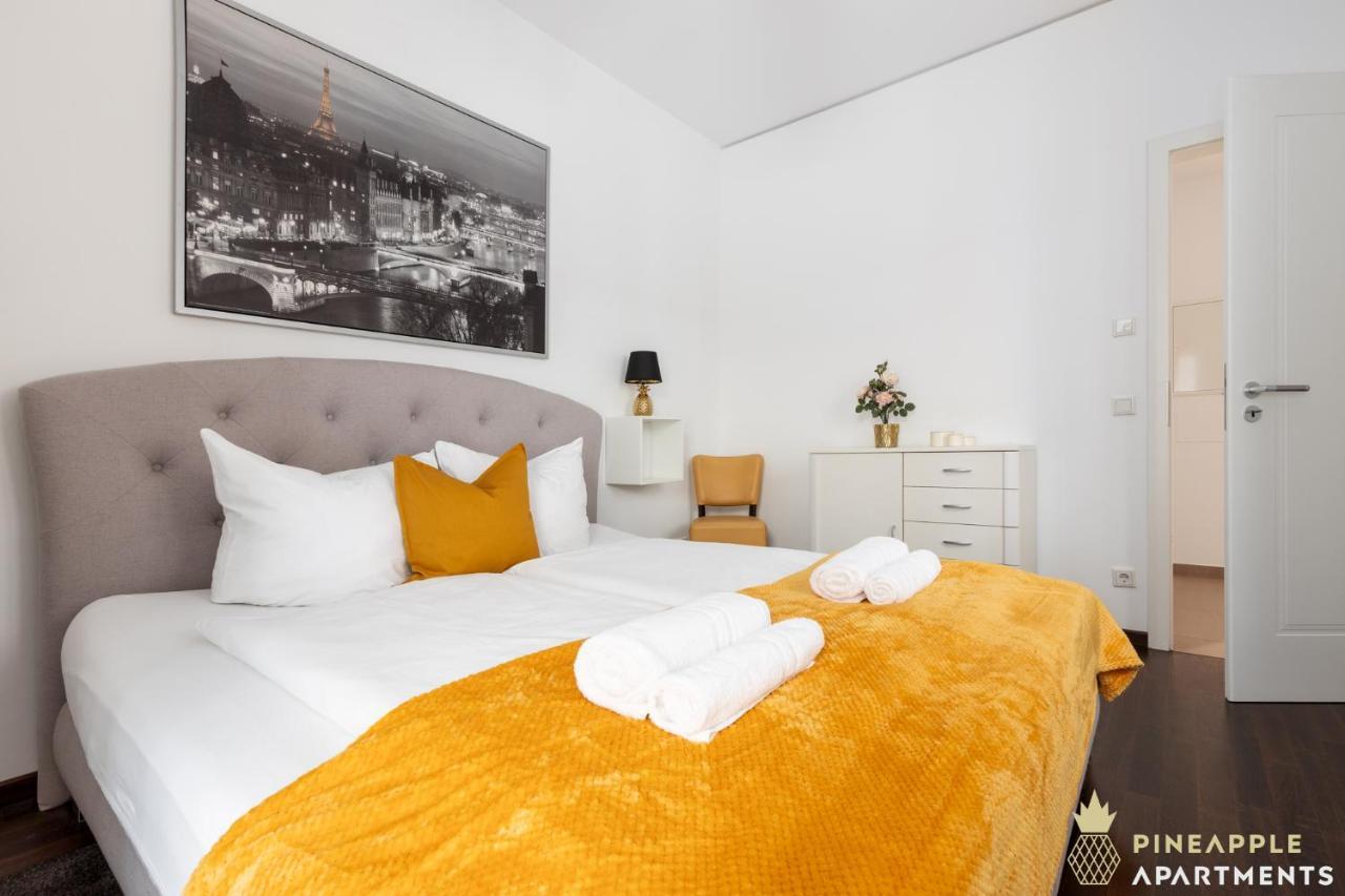 Pineapple Apartments Palais Am Neumarkt - 90 Qm - 1X Free Parking Dresden Buitenkant foto