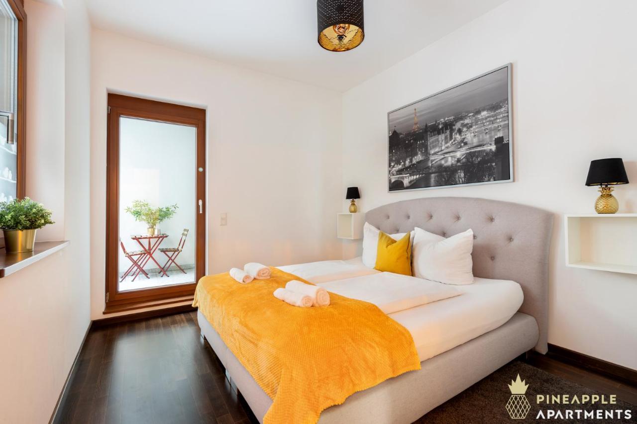 Pineapple Apartments Palais Am Neumarkt - 90 Qm - 1X Free Parking Dresden Buitenkant foto